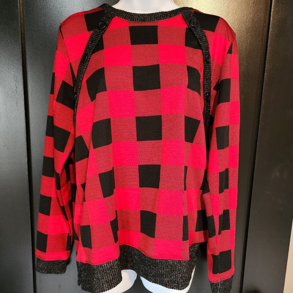 Jillian N Black & Red Buffalo Plaid Top Sz L NWT